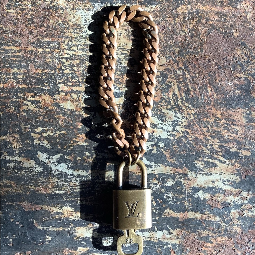 Vintage LMVH #309 Lock & Key With Vintage Bracelet - Picture 8 of 8